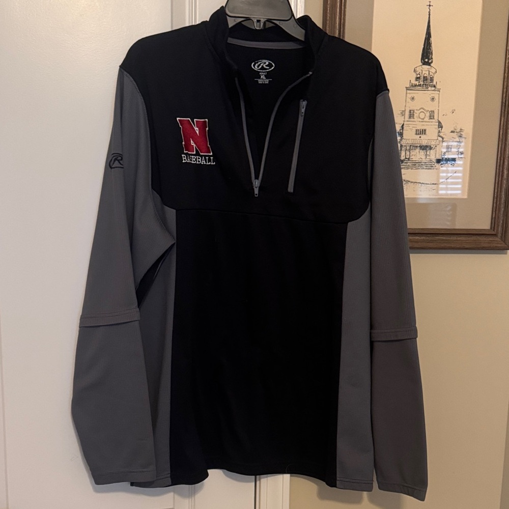 Black and Gray Quarter-Zip Pullover XL